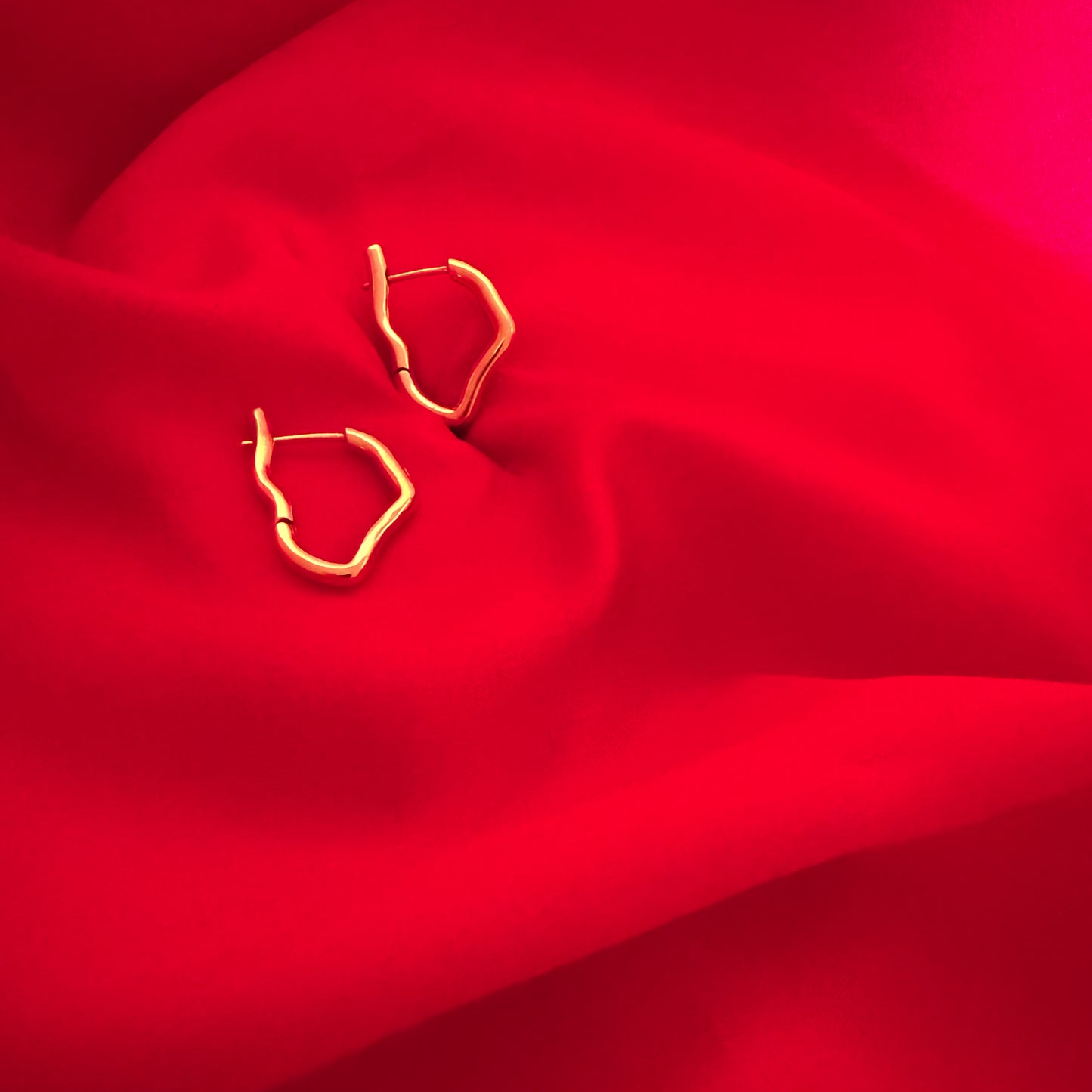 Medium Bossa Hoops