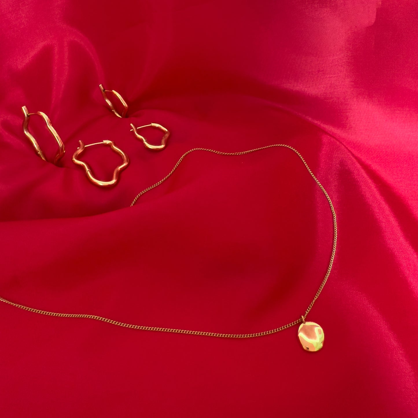 Medium Bossa Hoops